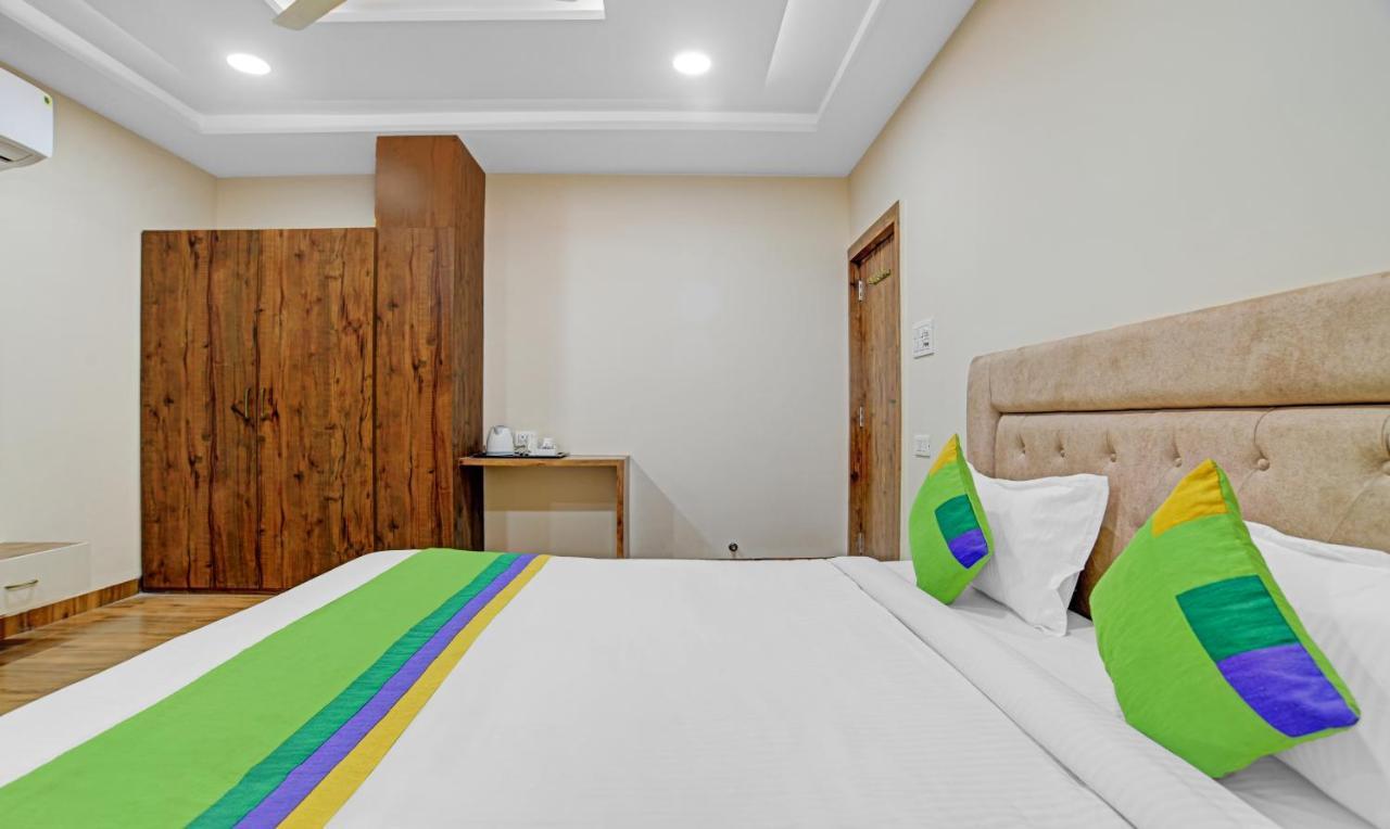 Treebo Nirvana Elite Indore Exterior photo